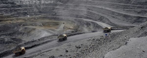 Золотоносный рудник Кумтор. Архивное фото - Sputnik Кыргызстан