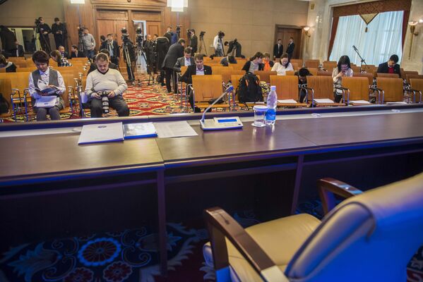 Пресс-конференция президента началась в 10.30 - Sputnik Кыргызстан