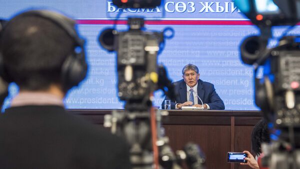 Итоговое пресс-конференция президента Кыргызской Республики Алмазбека Атамбаев для СМИ - Sputnik Кыргызстан