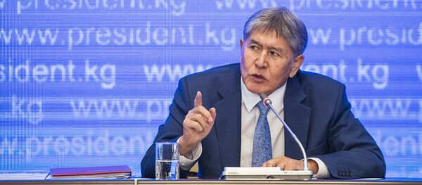 Архивное фото президента Кыргызской Республики Алмазбека Атамбаева - Sputnik Кыргызстан