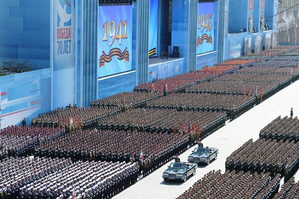Военный парад, посвященный 70-летию Победы в Великой Отечественной войне - Sputnik Кыргызстан