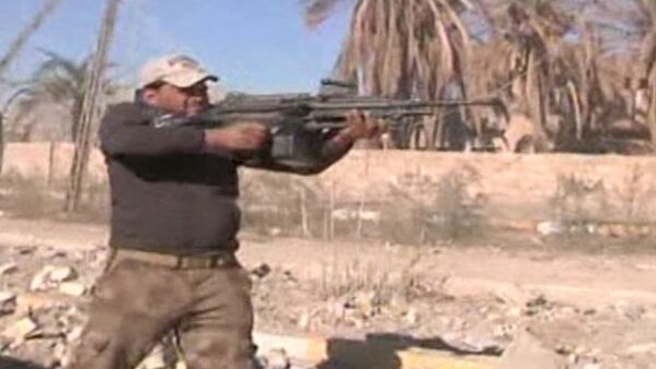 Наступление иракской армии на Эр-Рамади: пулеметная пальба и артобстрел - Sputnik Кыргызстан