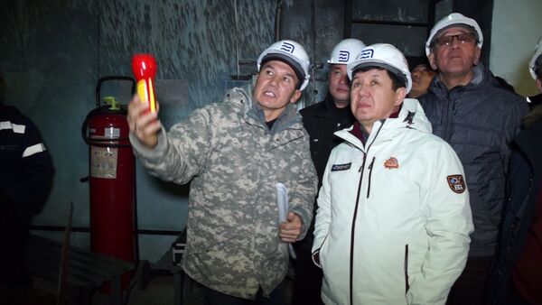 Сариев выразил благодарность энергетикам за круглосуточную работу - Sputnik Кыргызстан