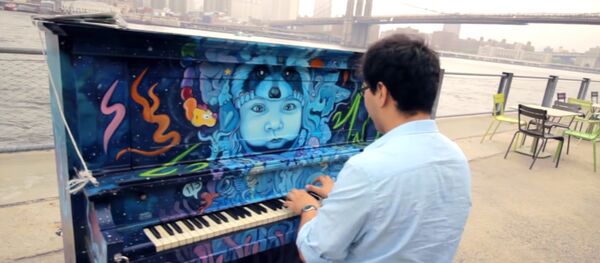 Азамат Сыдыков исполнил композицию Маш Ботой на пианино и снял клип в США - Sputnik Кыргызстан