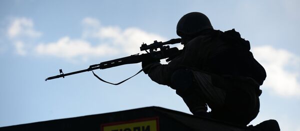 Военнослужащий на соревнованиях. Архивное фото - Sputnik Кыргызстан