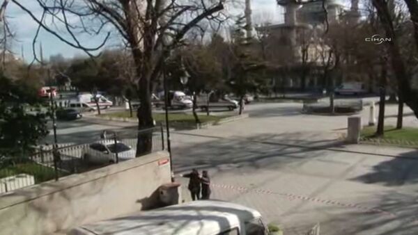 Первые кадры с места взрыва возле площади Султанахмет в центре Стамбула - Sputnik Кыргызстан