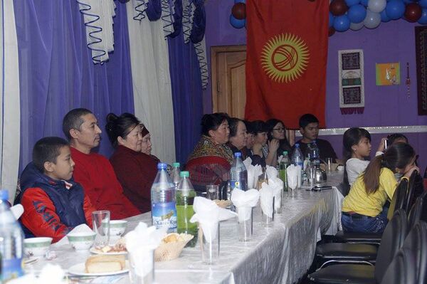 Гости на открытии благотворительного фонда в городе Красноярск - Sputnik Кыргызстан