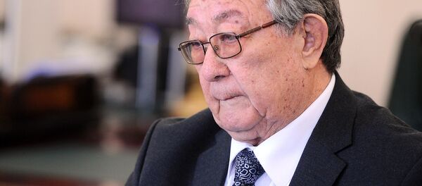 Драматург, прозаик Бексултан Жакиев. Архив - Sputnik Кыргызстан