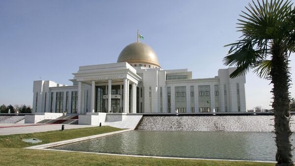 Здание резиденции президента Туркмении в Ашхабаде. Архивное фото - Sputnik Кыргызстан