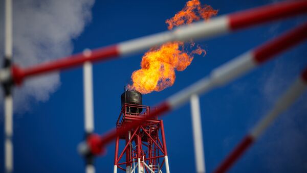 Газовый факел. Архивное фото - Sputnik Кыргызстан