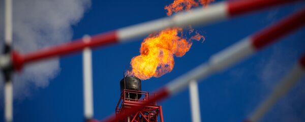 Газовый факел. Архивное фото - Sputnik Кыргызстан