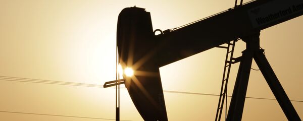 Нефть казуучу станция. Архив - Sputnik Кыргызстан