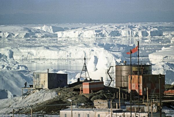 Советская геофизическая обсерватория Мирный в Антарктиде - Sputnik Кыргызстан