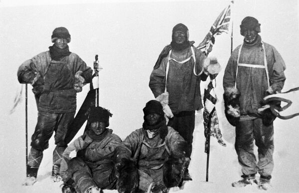 Члены экспедиции Р. Скотта на Южном полюсе - Sputnik Кыргызстан