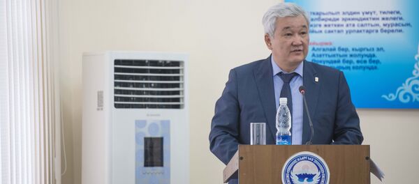 Архивное фото председателя правления Российско-Кыргызского фонда развития Кубанычбека Кулматова - Sputnik Кыргызстан