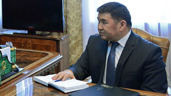Президент Алмазбек Атамбаев принял директора Антикоррупционной службы ГКНБ Боконбая Казакова - Sputnik Кыргызстан