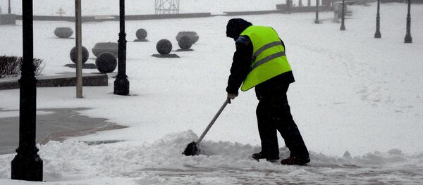 Снежный циклон во Владивостоке - Sputnik Кыргызстан