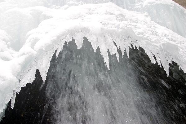 Ледяные водопады Кыргызстана - Sputnik Кыргызстан