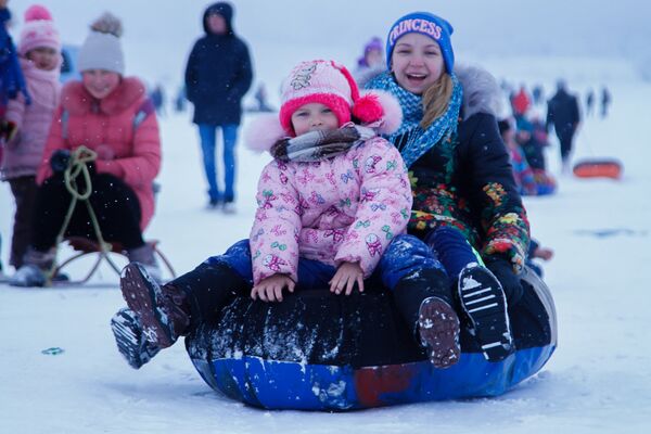 Зимний спортивный праздник Все на лыжню—2016 - Sputnik Кыргызстан