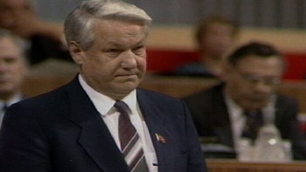 Борис Ельцин выходит из КПСС. Съемки 1990 года - Sputnik Кыргызстан