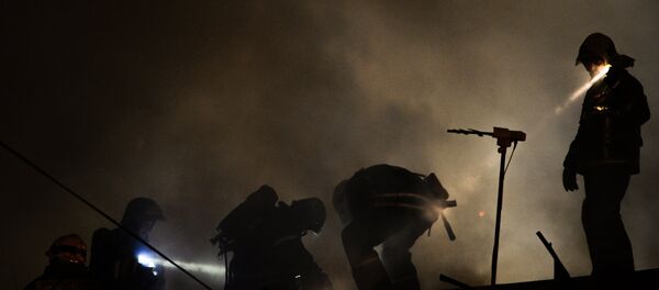 Мындан туура бир жыл мурда Москва шаарынын Стромынка көчөсүндөгү өнөр жай имараттарынын биринен өрт чыгып, үч миң чарчы метри күйүп кеткен Мындан туура бир жыл мурда Москва шаарынын Стромынка көчөсүндөгү өнөр жай имараттарынын биринен өрт чыгып, үч миң чарчы метри күйүп кеткен - Sputnik Кыргызстан