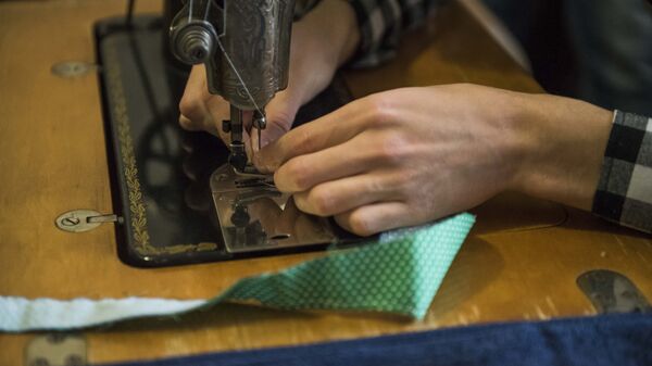 Работа в швейном цехе. Архивное фото  - Sputnik Кыргызстан