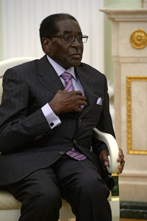 Президент Республики Зимбабве Роберт Мугабе. Архивное фото - Sputnik Кыргызстан