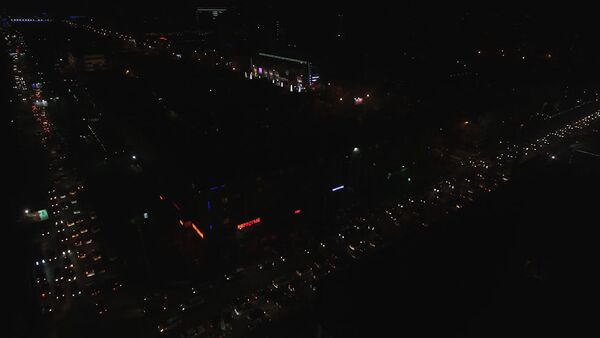 Ситуация на дорогах Бишкека из-за Ночи скидок в торговом центре - Sputnik Кыргызстан