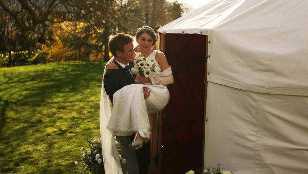 Проведение свадебных мероприятий в юртах в Великобритании - Sputnik Кыргызстан
