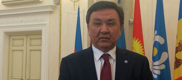 Элчи Кубанычбек Өмүралиев. Архив - Sputnik Кыргызстан