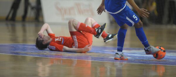 Футал оюну учунда. Архив - Sputnik Кыргызстан