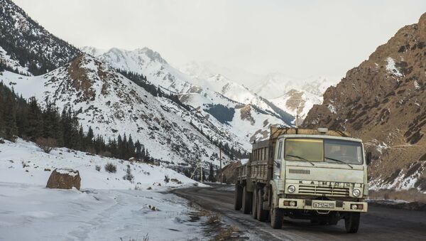 Горные дороги в Кыргызстане - Sputnik Кыргызстан