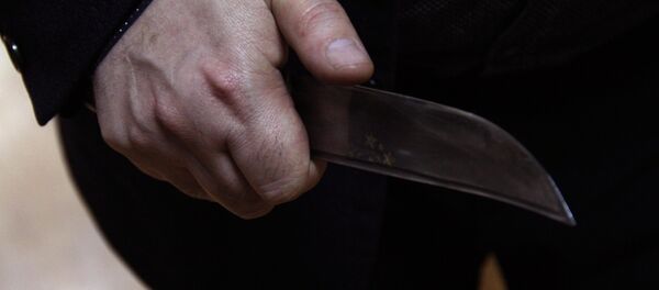 Бычак кармаган адам. Архив - Sputnik Кыргызстан