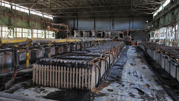 Кадамджайский сурьмяный комбинат в Баткенской области. Архивное фото - Sputnik Кыргызстан