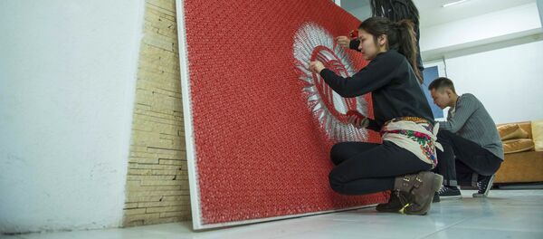 Желек күнүнө карата String art ыкмасы менен жасалган Кыргызстандын туусу - Sputnik Кыргызстан