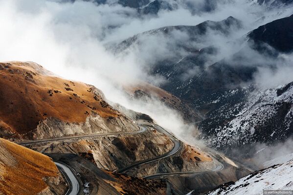 Памирский тракт — самая высокогорная дорога бывшего СССР - Sputnik Кыргызстан