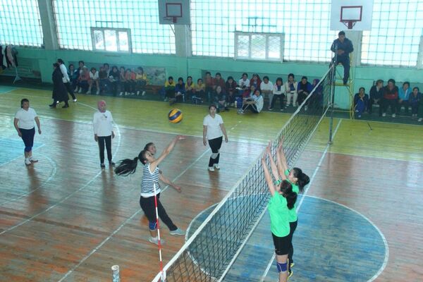 Турнир по волейболу к 8 Марта в Оше - Sputnik Кыргызстан