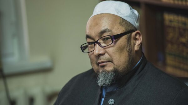 Экс-муфтий, аалымдар кеңешинин мүчөсү Чубак ажы Жалилов. Архив - Sputnik Кыргызстан