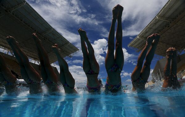 Предолимпийский квалификационный турнир по синхронному плаванию в Рио-де-Жанейро - Sputnik Кыргызстан