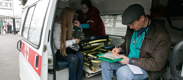 Сотрудник скорой медицинской службы. Архивное фото - Sputnik Кыргызстан