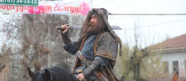 Костюм кийген артист. Архив - Sputnik Кыргызстан