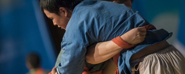 Алыш күрөшү. Архив - Sputnik Кыргызстан