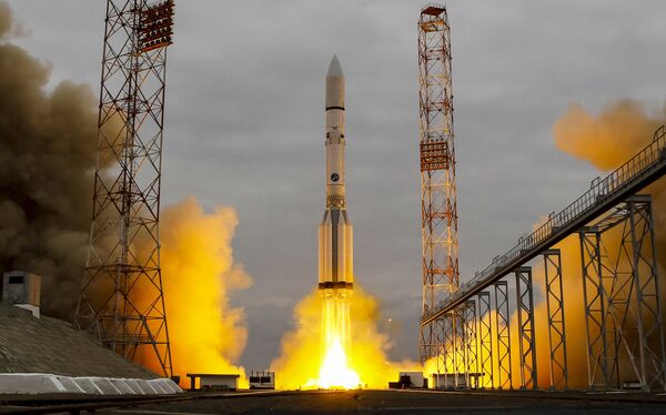 Старт ракеты-носителя Протон-М со станции ЕxoМars-2016 в космодроме Байконур, Казахстан - Sputnik Кыргызстан
