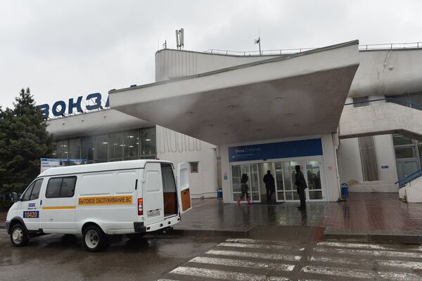 В аэропорту Ростова-на-Дону, где при посадке разбился пассажирский самолет Boeing-737-800. - Sputnik Кыргызстан