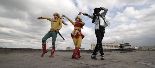 Баттл-танец — Майкл Джексон VS Кара жорго - Sputnik Кыргызстан