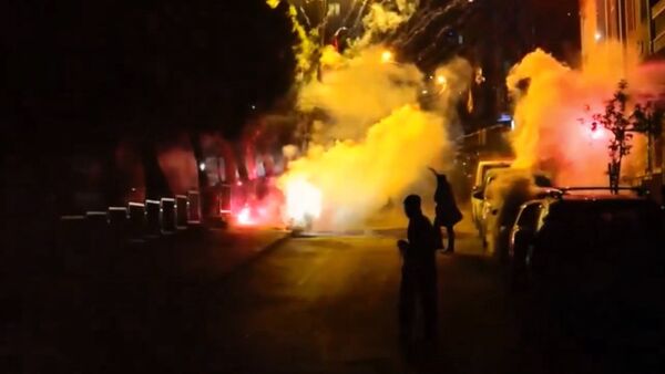 Нооруз майрамына тыюу салынгандыктан Стамбулда полиция менен демонстранттар кагышты - Sputnik Кыргызстан
