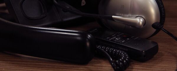 Наушники с микрофоном для аудизаписи - Sputnik Кыргызстан