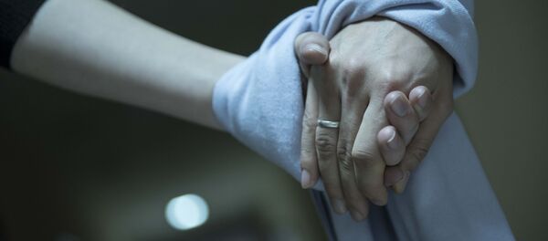 Кол кармашкан жубайлар - Sputnik Кыргызстан