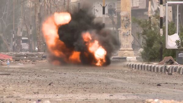 Сирийские саперы взорвали оставленную боевиками ИГ мину на улице Пальмиры - Sputnik Кыргызстан