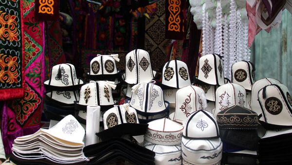 Национальный головной убор — ак калпак. Архивное фото - Sputnik Кыргызстан